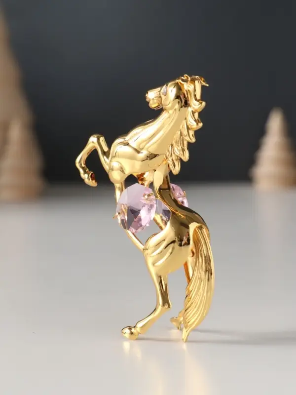 Сувенир Лошадь с 2-мя розовыми хрусталиками, 5,5х2х8 см. Сувенир Лошадь с 2-мя розовыми хрусталиками, 5,5х2х8 см.