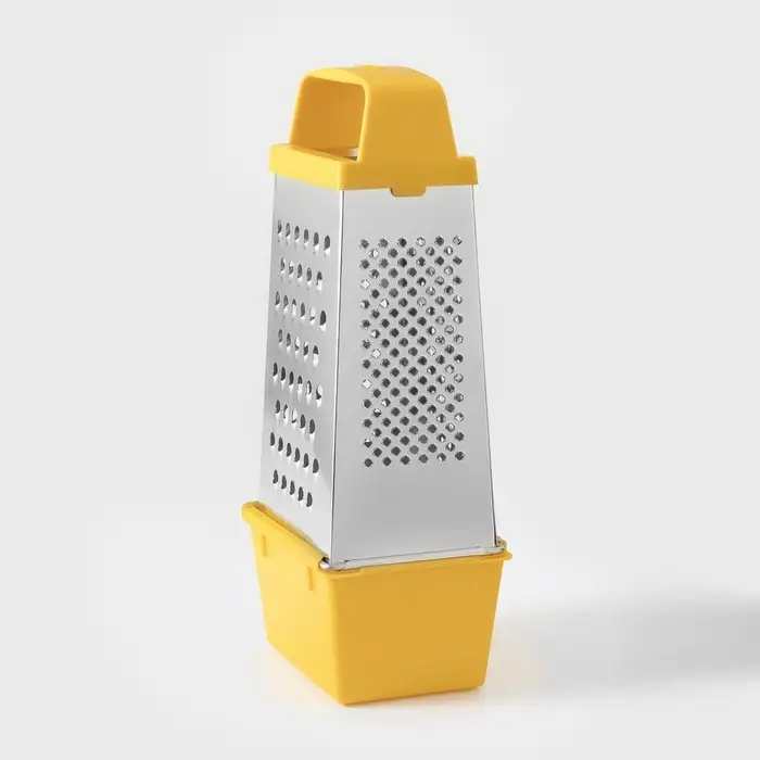 Тёрка с контейнером КВАРЦ &laquo;Комфорт&raquo;, 4 грани, 450 мл, 11&times;8.5&times;27 см, металл, МИКС