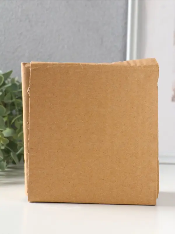 Сувенир керамика "Белый зайка - полевые цветы" 7,3х5,6х12,7 см