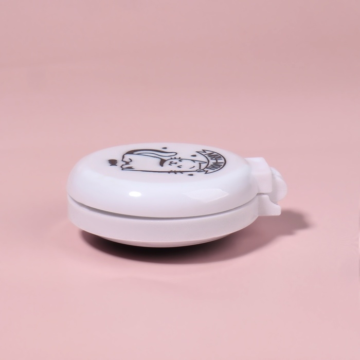 Расчёска массажная «Коты», складная, с зеркалом, 6,5 × 2,5 см, цвет белый Расчёска массажная «Коты», складная, с зеркалом, 6,5 × 2,5 см, цвет белый