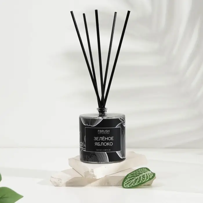 Диффузор ароматический BLACK AROMA HOME Диффузор ароматический BLACK AROMA HOME "Зелёное яблоко", 100 мл