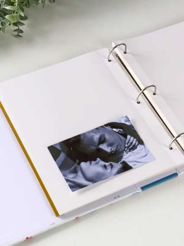 Фотоальбом 50 магнитных листов 23X28см, Фотоальбом 50 магнитных листов 23X28см, "Малыш в голубой шапочке", пер-т 3-кольца