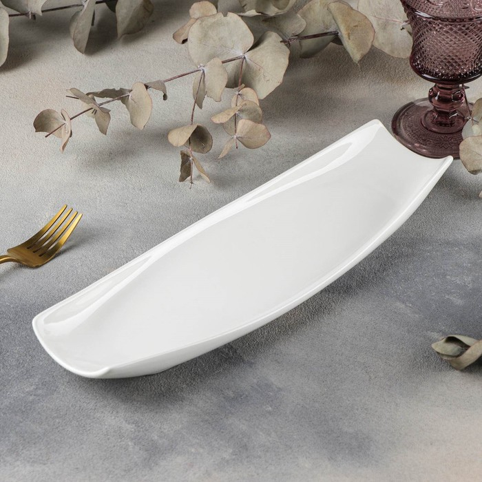 Блюдо фарфоровое Wilmax, 35×11 см, цвет белый Блюдо фарфоровое Wilmax, 35×11 см, цвет белый