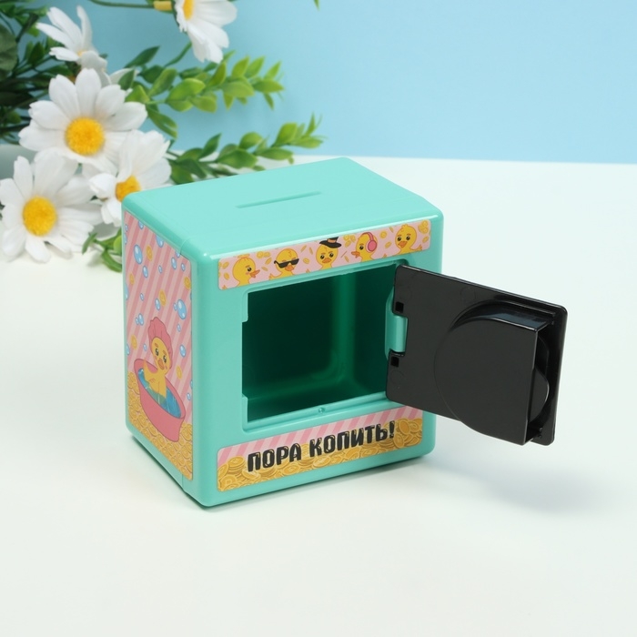 Копилка пластик Копилка пластик "Сейф. Утки миллионеры" МИКС 8,5х6х8,5см