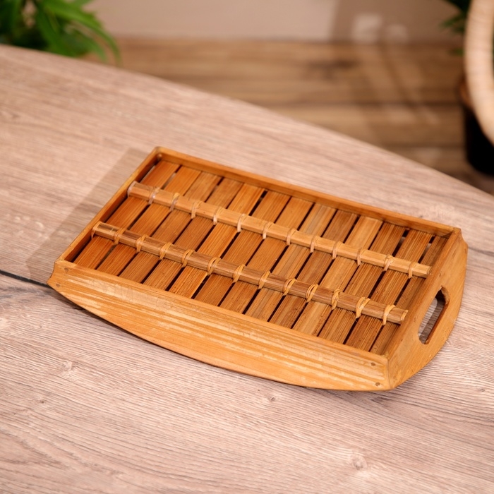Поднос из бамбука 32х22х4 см Поднос из бамбука 32х22х4 см