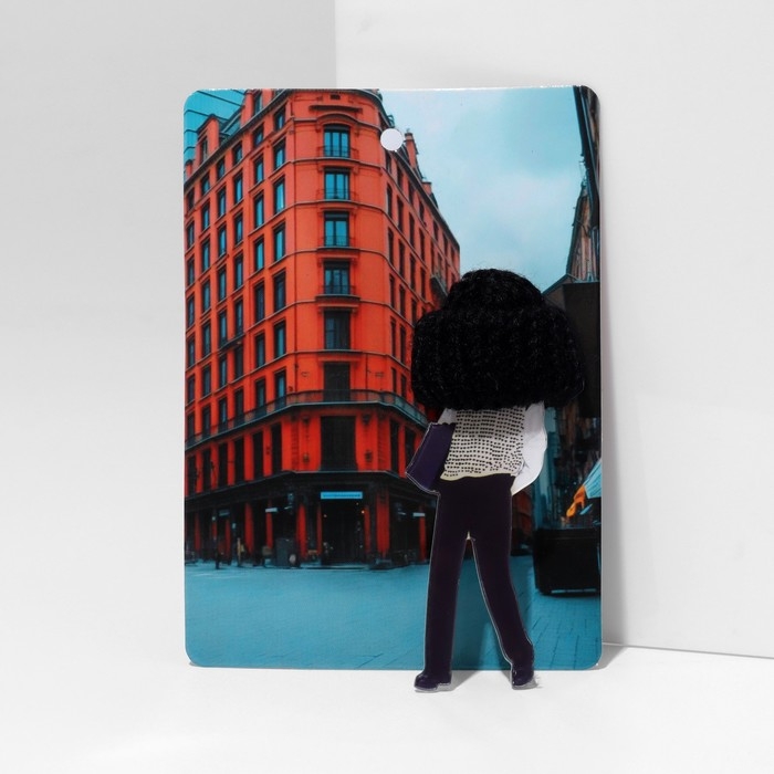 Брошь «Девочка» в жилетке, цветная в серебре Брошь «Девочка» в жилетке, цветная в серебре