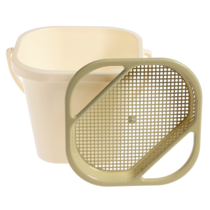 Набор для игры в песке, 8 предметов: совочек, грабельки, сито, ведерко, 4 мягкие формочки Набор для игры в песке, 8 предметов: совочек, грабельки, сито, ведерко, 4 мягкие формочки