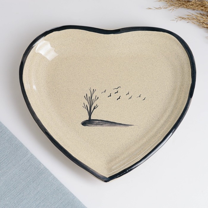 Тарелка Тарелка "Сердце" 23х22см, лирика