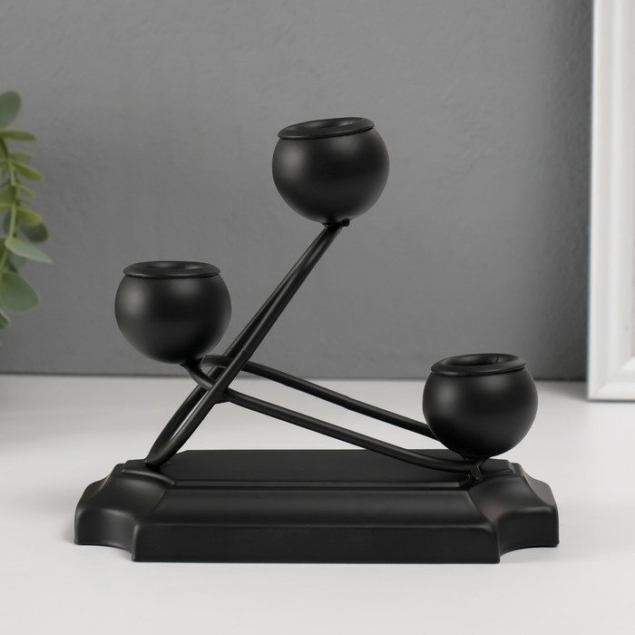 Подсвечник металл на 3 свечи  Подсвечник металл на 3 свечи "Моллекулы и овалы" чёрный d=2,5 см 8х16х14 см