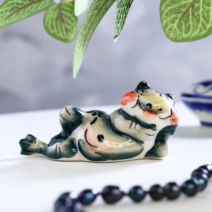 Сувенир «Лягушка сидячая», гжель, цветная, 8 х 5,5см Сувенир «Лягушка сидячая», гжель, цветная, 8 х 5,5см