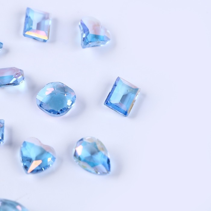 Камешки декоративные для творчества, набор 15 шт., цвет светло голубой, камни: от 6 до 14 мм Камешки декоративные для творчества, набор 15 шт., цвет светло голубой, камни: от 6 до 14 мм