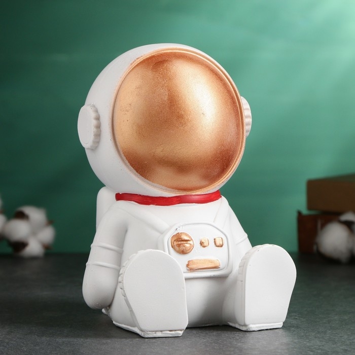 Копилка Копилка "Космонавт сидячий" 12,5х12,5х17,5см
