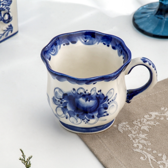 Чашка Чашка "Ромашка", гжель, фарфор, 200 мл, 9 см