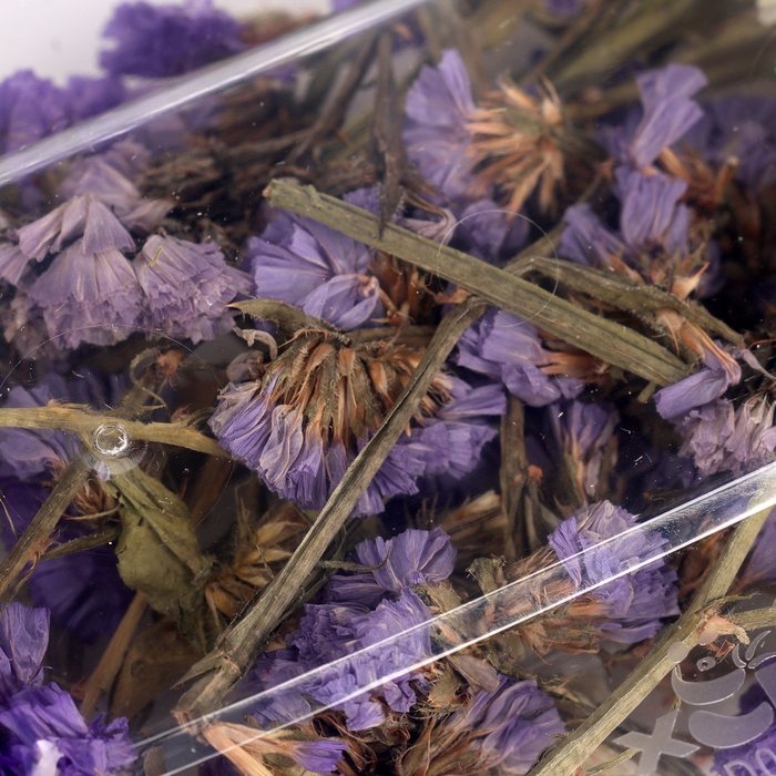 Свеча своими руками. Создание цветных свечей с цветочным декором «Полевые цветы», набор для творчества Свеча своими руками. Создание цветных свечей с цветочным декором «Полевые цветы», набор для творчества