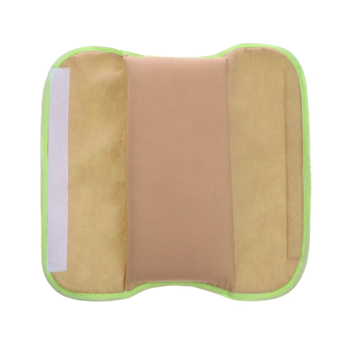 Подушка на ремень безопасности Подушка на ремень безопасности "Тигренок", салатовая с оранжевыми лапками