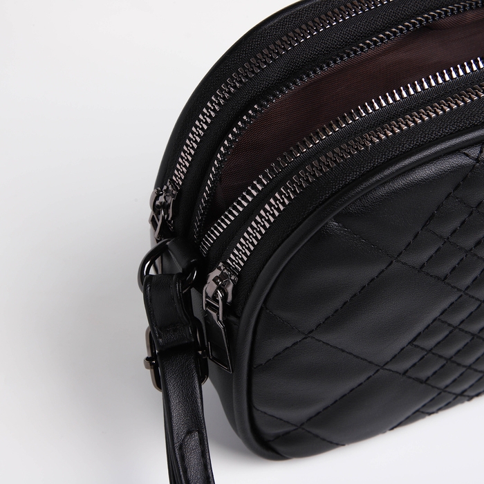 Сумка женская кросс-боди на молнии, цвет чёрный Сумка женская кросс-боди на молнии, цвет чёрный