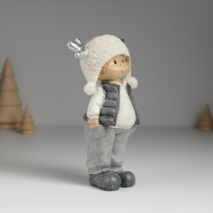 Сувенир полистоун  Сувенир полистоун "Малыш/Малышка в мохнатой шапке с оленьими рожками" МИКС 7х4х14 см
