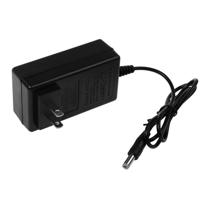 Минимойка автомобильная, беспроводная, 18 В, 5000 mAh, 30 бар, шланг 5 м Минимойка автомобильная, беспроводная, 18 В, 5000 mAh, 30 бар, шланг 5 м