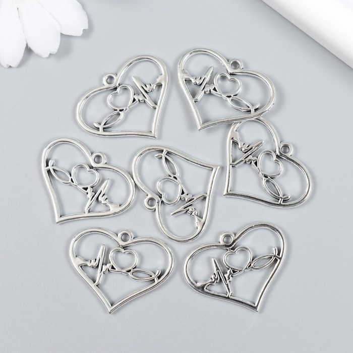 Декор для творчества металл Декор для творчества металл "Сердечко с кардиограммой" набор 7 шт серебро 3х2,4 см