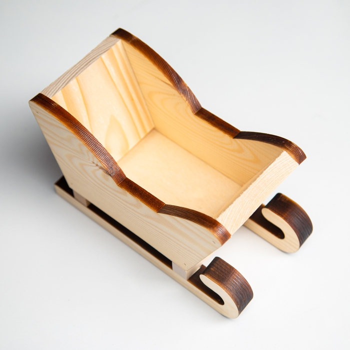 Новый год. Кашпо деревянное 20×12×13 см  Новый год. Кашпо деревянное 20×12×13 см "Санки", натуральный Дарим Красиво