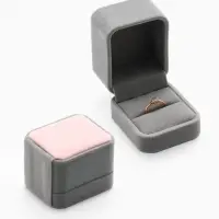 Футляр под кольцо, серьги &laquo;Геометрия&raquo;, бархатный, 5&times;5.5 см (&plusmn; 1 см), серо-розовый