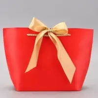 Пакет подарочный ламинированный, с лентой &laquo;Красный&raquo;, горизонтальный, 19&times;20&times;9 см