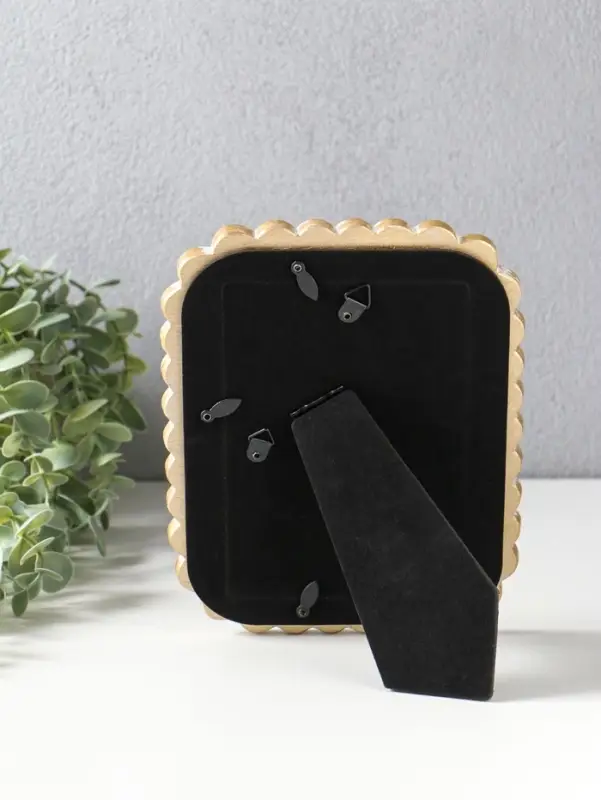 Фоторамка полистоун 10х15 см "Орнамент из листьев" белая с золотом 16,1х1,9х21,3 см