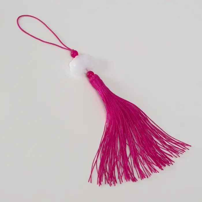 Подвеска текстиль, пластик Подвеска текстиль, пластик "Кисть. Лотос" ярко-розовая 1,2х2,7х14,5 см