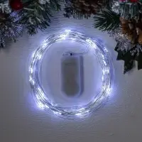 Гирлянда &laquo;Нить&raquo; 5 м роса, IP20, серебристая нить, 50 LED, батарейки CR2032&times;2 (в комплекте), свечение белое