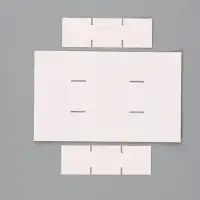 Коробка для 9 конфет &laquo;Венок на белом&raquo;, 14.7&times;14.7&times;3.5 см