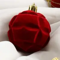 Ёлочные шары набор 12 шт. &laquo;Бархат. Время праздника&raquo;, d=6 см, завитки, снежинки, красные