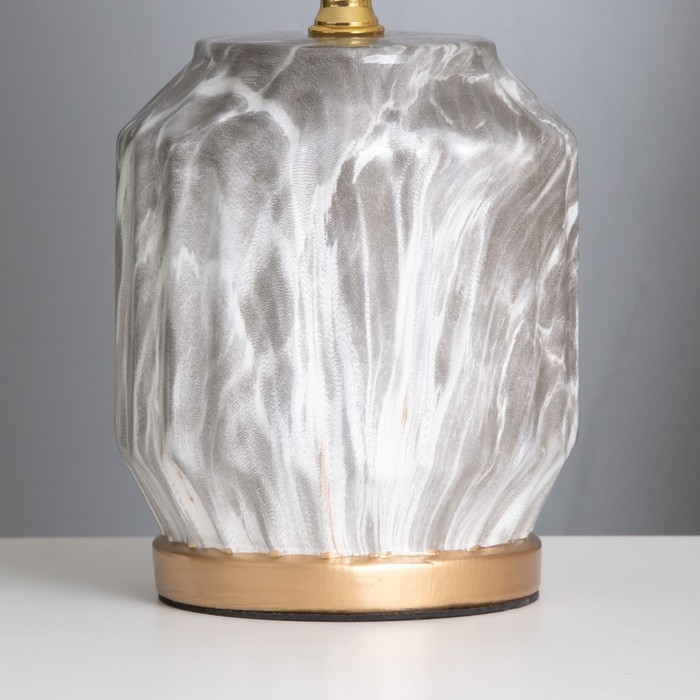 Лампа настольная Лампа настольная "Вероника" 1х40Вт Е14 черный/белый 20х20х31см