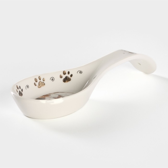 Подставка фарфоровая под ложку Доляна «Коты-аристократы», 21,5×7,5 см, цвет белый Подставка фарфоровая под ложку Доляна «Коты-аристократы», 21,5×7,5 см, цвет белый