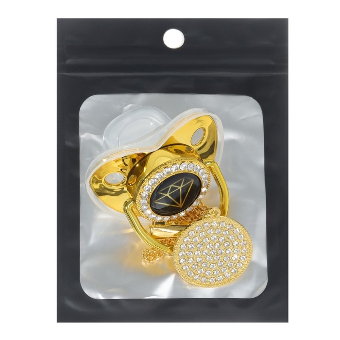 Соска - пустышка силиконовая ортодонтическая «Бриллиант», от 6 мес., с колпачком + держатель - цепочка, цвет золотой/черный, стразы Соска - пустышка силиконовая ортодонтическая «Бриллиант», от 6 мес., с колпачком + держатель - цепочка, цвет золотой/черный, стразы