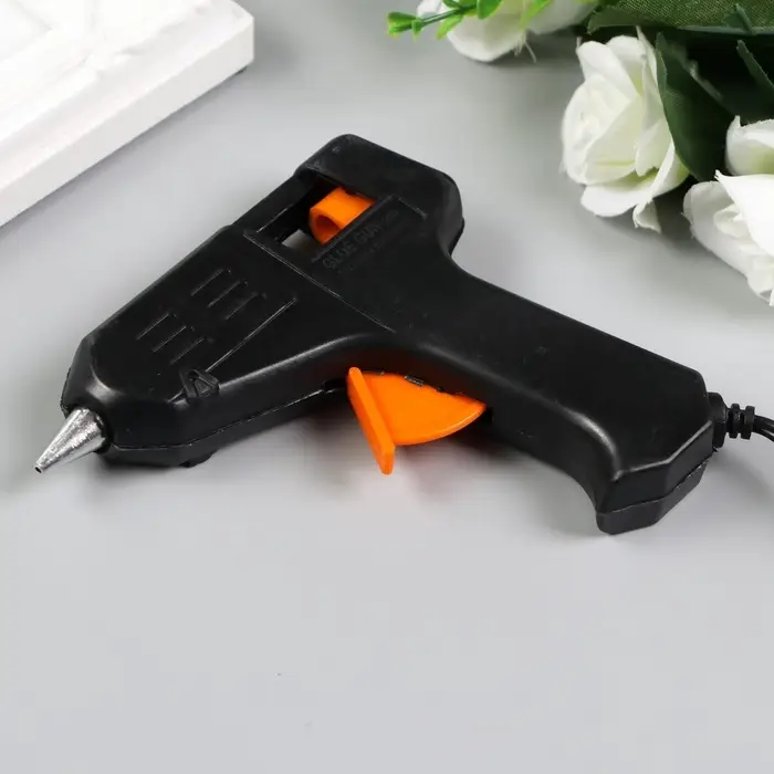 Клеевой пистолет 12&times;10.5 см питание: сетевой, диаметр стержня - 7 мм