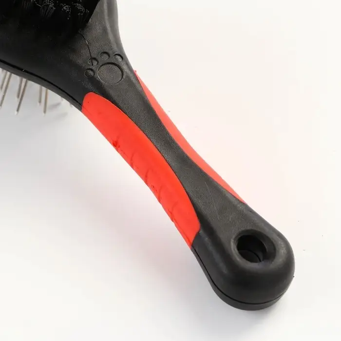 Щётка-расчёска двухсторонняя, 17.5&times;6.5 см, нескользящая ручка, чёрная, красная