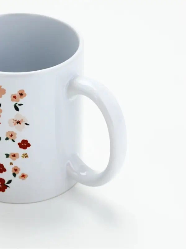 Гифтбокс с чаем, конфетами и еждневником "Цветочный паттерн"