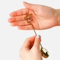 Ложки с подвесами новогодние «Тепла и уюта», подарочный набор 2 шт., 15.8×2.5 см Ложки с подвесами новогодние «Тепла и уюта», подарочный набор 2 шт., 15.8×2.5 см