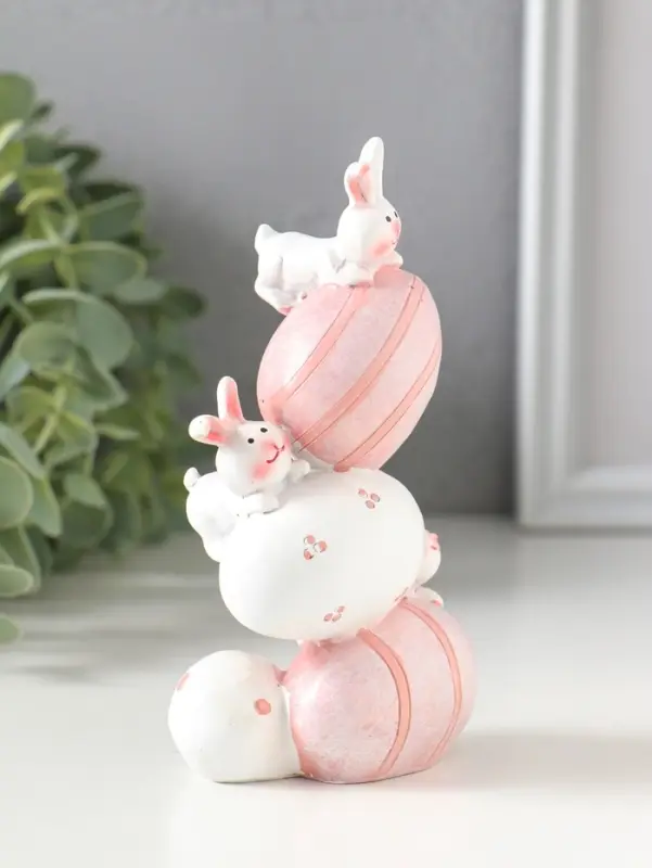 Сувенир полистоун "Зайки и пасхальные яички - куча-мала" 6,5х4,5х12 см