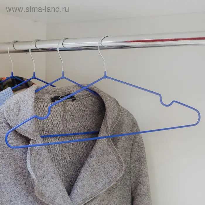 Плечики-вешалки для одежды Доляна, размер 40-44, антискользящее покрытие, цвет синий Плечики-вешалки для одежды Доляна, размер 40-44, антискользящее покрытие, цвет синий