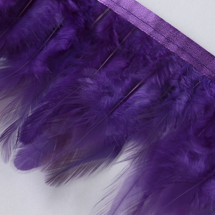 Тесьма с перьями петуха, 10-15 см, 5 ± 0,5 м, цвет фиолетовый Тесьма с перьями петуха, 10-15 см, 5 ± 0,5 м, цвет фиолетовый