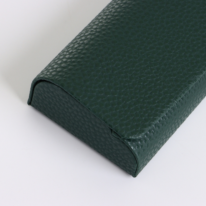 Футляр для очков на магните, длина 16 см, цвет тёмно-зелёный Футляр для очков на магните, длина 16 см, цвет тёмно-зелёный