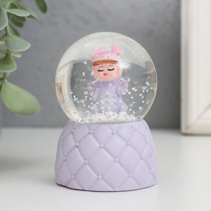 Сувенир полистоун водяной шар свет Сувенир полистоун водяной шар свет "Малыш-динозаврик" МИКС 4х4х6,7 см