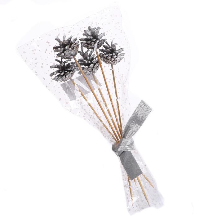 Новогодний декор «Букет серебряных шишек» Новогодний декор «Букет серебряных шишек»