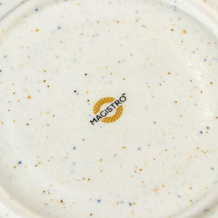 Чайная пара фарфоровая Magistro Poursephona, 2 предмета: чашка 240 мл, блюдце d=16 см, цвет белый Чайная пара фарфоровая Magistro Poursephona, 2 предмета: чашка 240 мл, блюдце d=16 см, цвет белый