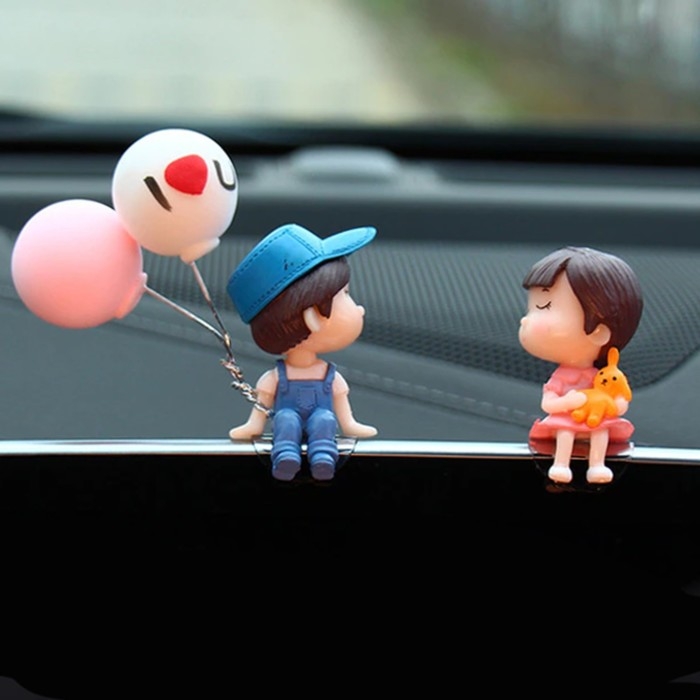 Игрушка на панель авто, влюбленная парочка, к5 Игрушка на панель авто, влюбленная парочка, к5