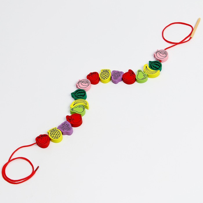 Шнуровка в банке 40 деталей  Шнуровка в банке 40 деталей "Фрукты", 2 иглы дерев , 2 шнурка, цвета МИКС