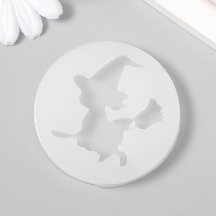 Молд силикон Молд силикон "Ведьмочка на метле" 1х6,5х6,5 см