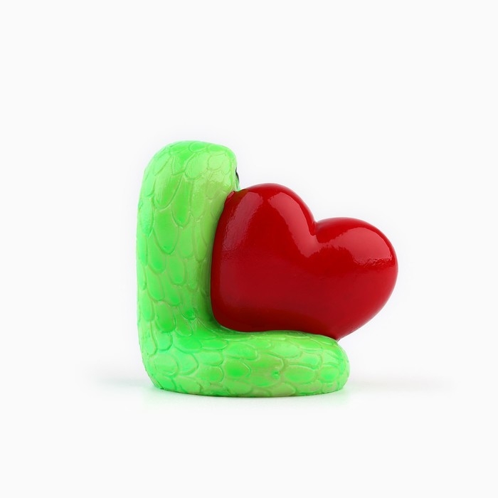 Фигурка 2025 «Новогодняя коллекция: Змея с монетой», 2,7 х 3,5 см Фигурка 2025 «Новогодняя коллекция: Змея с монетой», 2,7 х 3,5 см