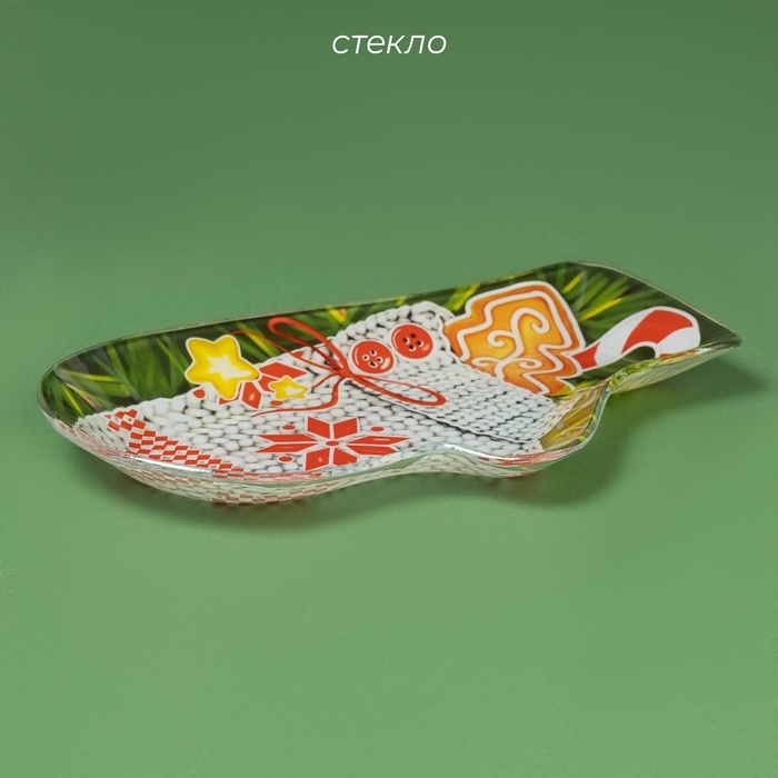Блюдо новогоднее стеклянное сервировочное Доляна «Рукавица. Подарки», 22,5×14 см